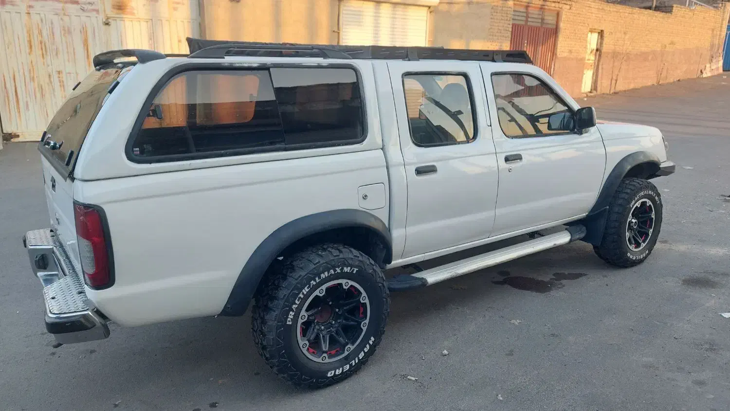 نیسان پیکاپ سفید سند شخصی وارداتی اصل ژاپن|خودرو سواری و وانت|تبریز, |دیوار