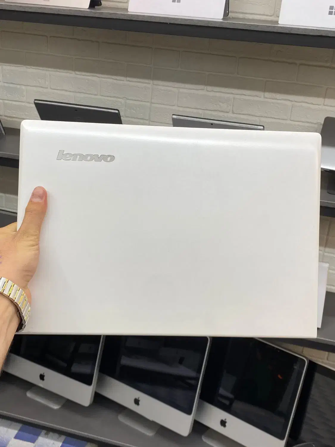 لپتاپ لنوو سفید گرافیک مجزا خانگی در حد|رایانه همراه|همدان, |دیوار