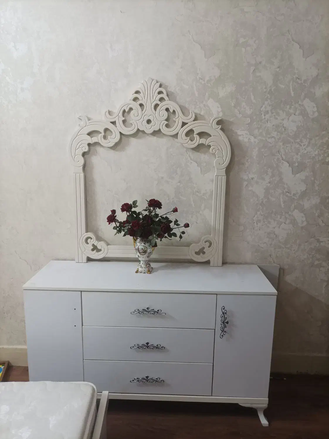 تخت ، پاتختی ، میز ارایش|تخت و سرویس خواب|اسدآباد, |دیوار