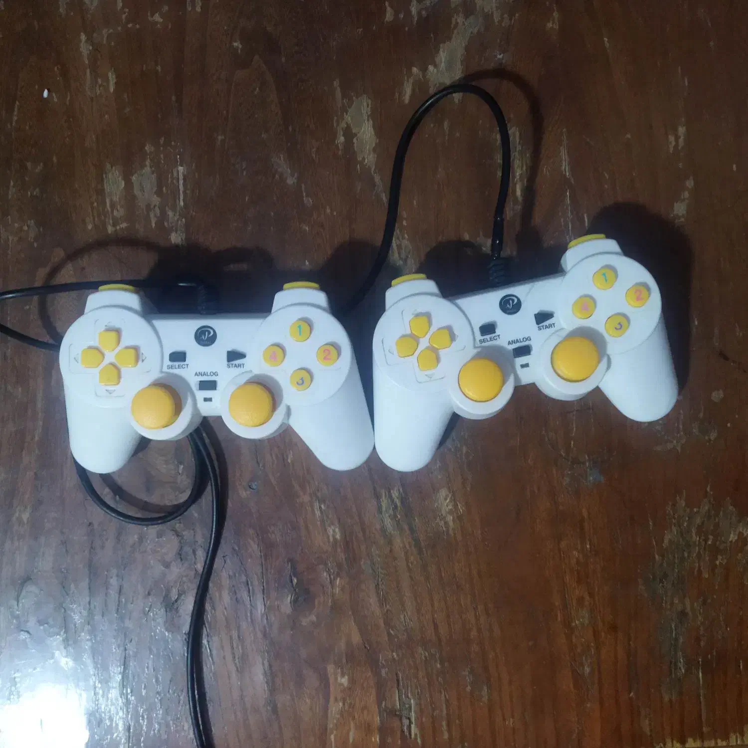 دسته بازی سیمی ، شوک دار بدون شوک سالم|کنسول، بازی ویدئویی و آنلاین|مشهد, کارگران|دیوار