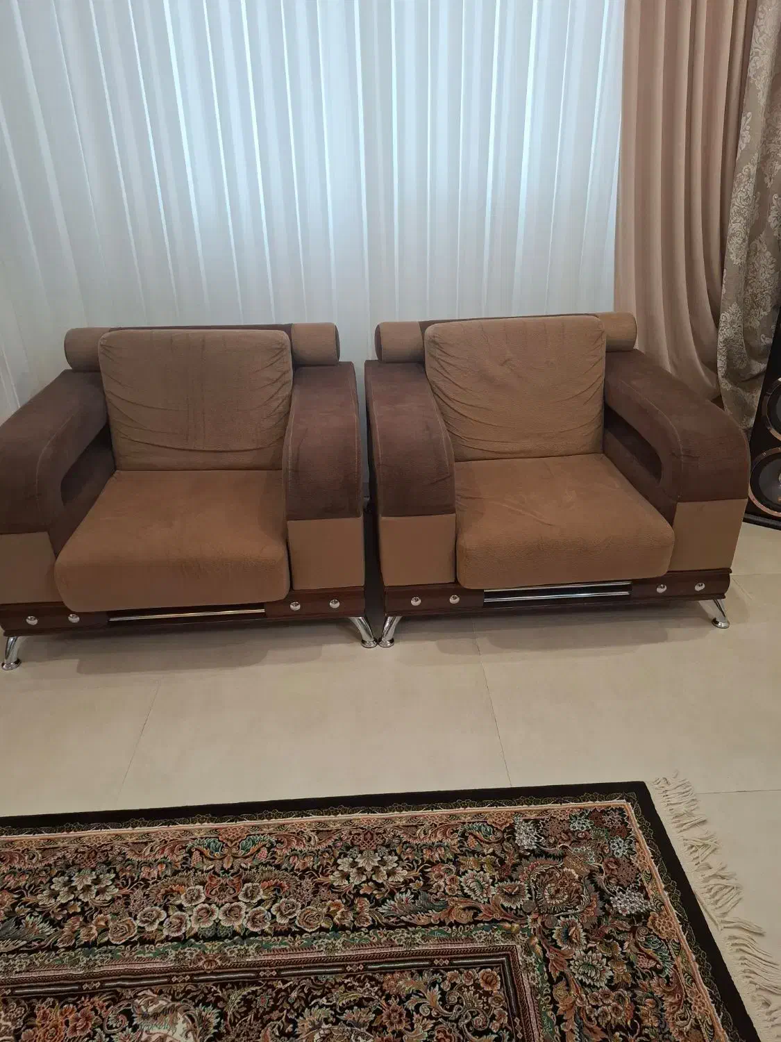 مبل ۹ نفره|مبلمان خانگی و میز عسلی|قم, شهرک شهرداری|دیوار