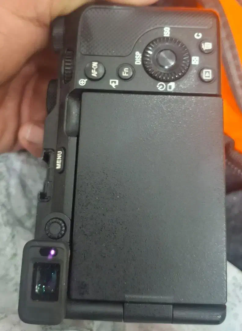 دوربین a7c|دوربین عکاسی و فیلم‌برداری|پرند, فاز ۶|دیوار