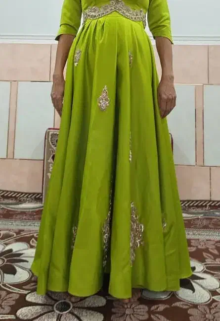 لباس|لباس|قلعه قاضی, |دیوار