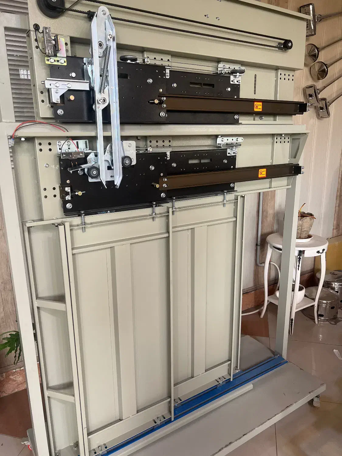 کارگر ساده جهت مونتاژ|استخدام صنعتی، فنی، مهندسی|پردیس, سیاه سنگ|دیوار