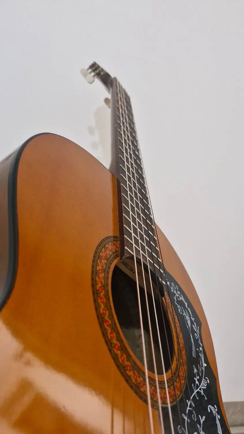 گیتار یاماها c40|گیتار، بیس، امپلیفایر|ایلام, |دیوار