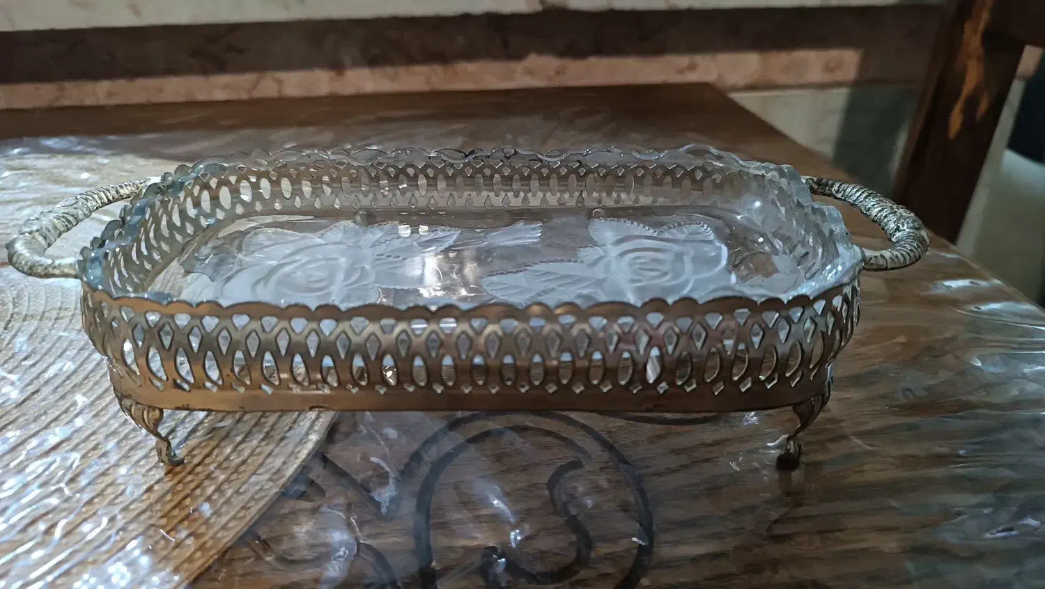 جا قاشقی|ظروف سرو و پذیرایی|گلبهار, شهر جدید گلبهار|دیوار