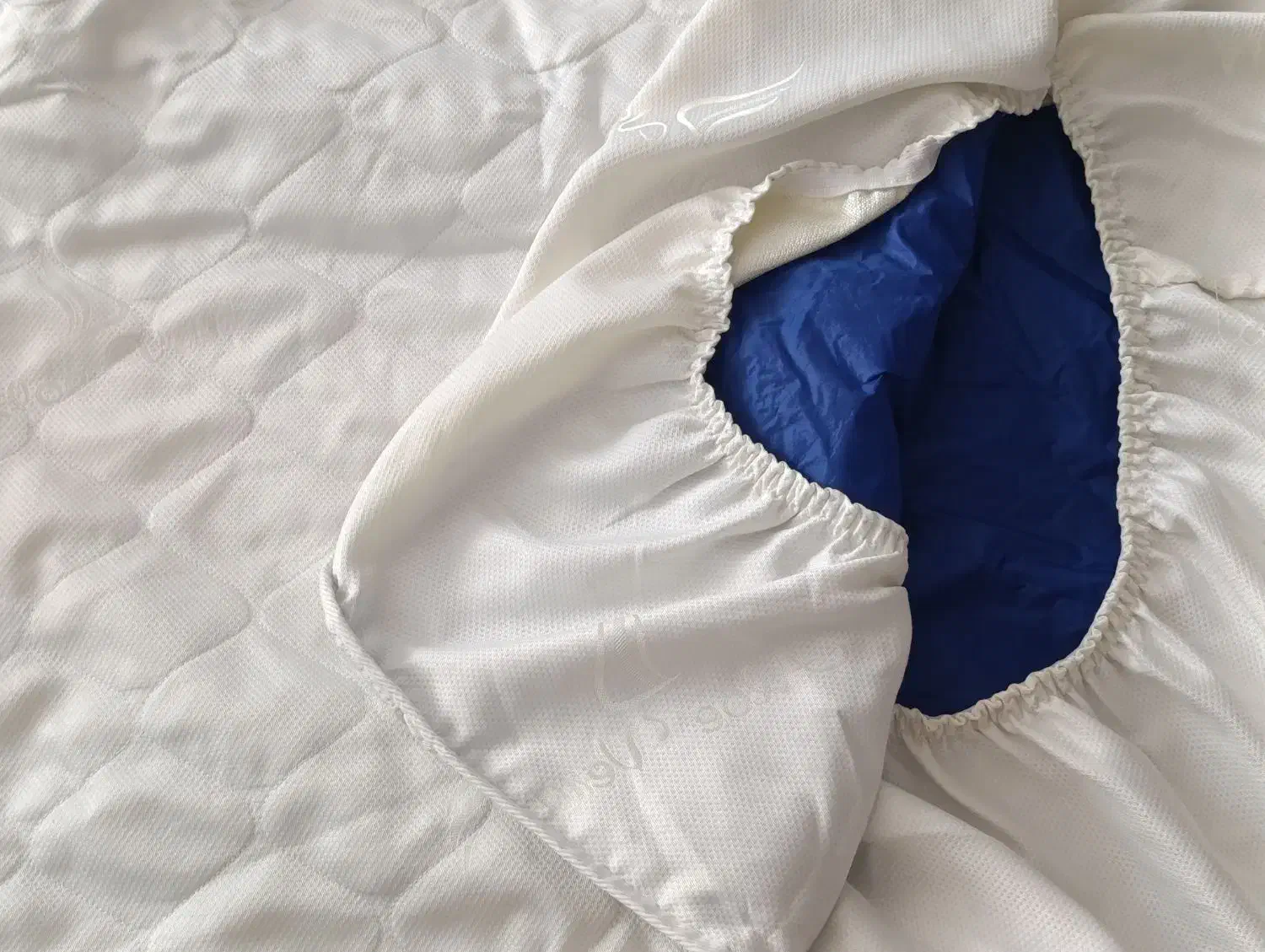 محافظ تشک تخت|تشک تختخواب|شاهین‌شهر, گرگاب|دیوار