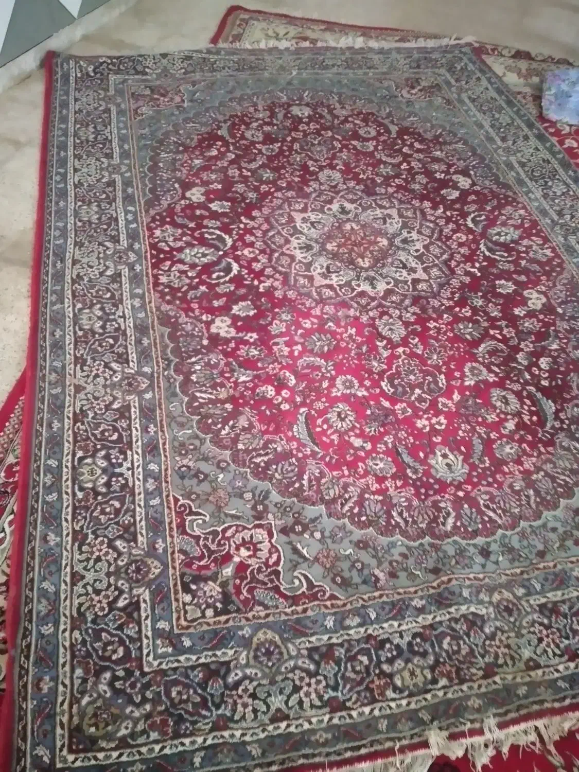 فرش ۶ متری|فرش|نجف‌آباد, قلعه سفید|دیوار