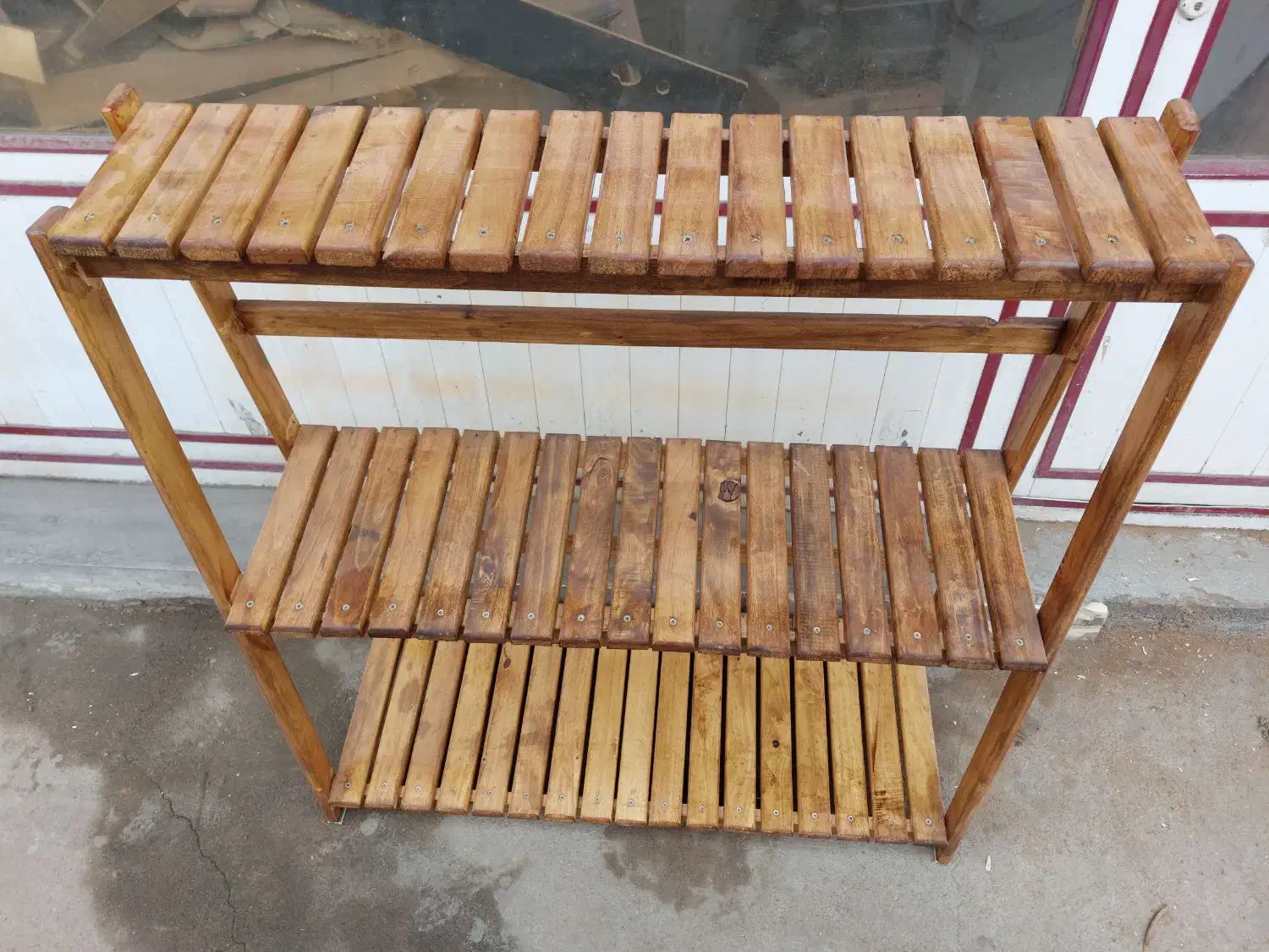 جا گلدانی درجه ۱|کتابخانه، شلف، قفسه‌های دیواری|باسمنج, |دیوار