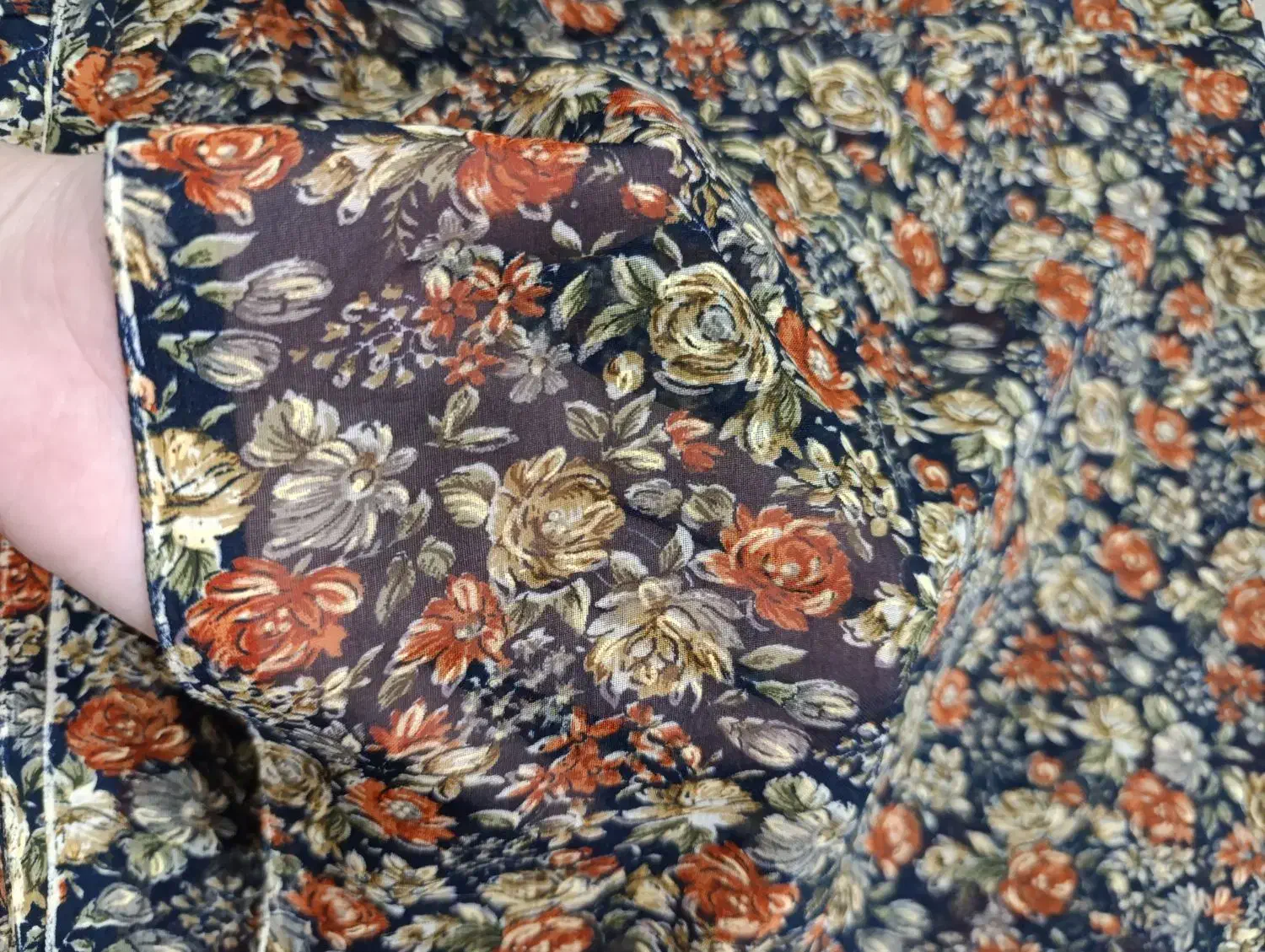 چادر مجلسی|لباس|نظرآباد, نظرآباد|دیوار