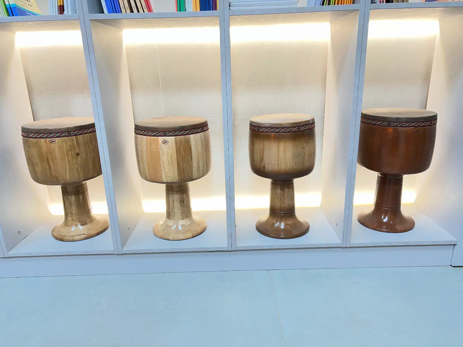 تنبک ترکه ای حلمی|سازهای سنتی|قزوین, |دیوار