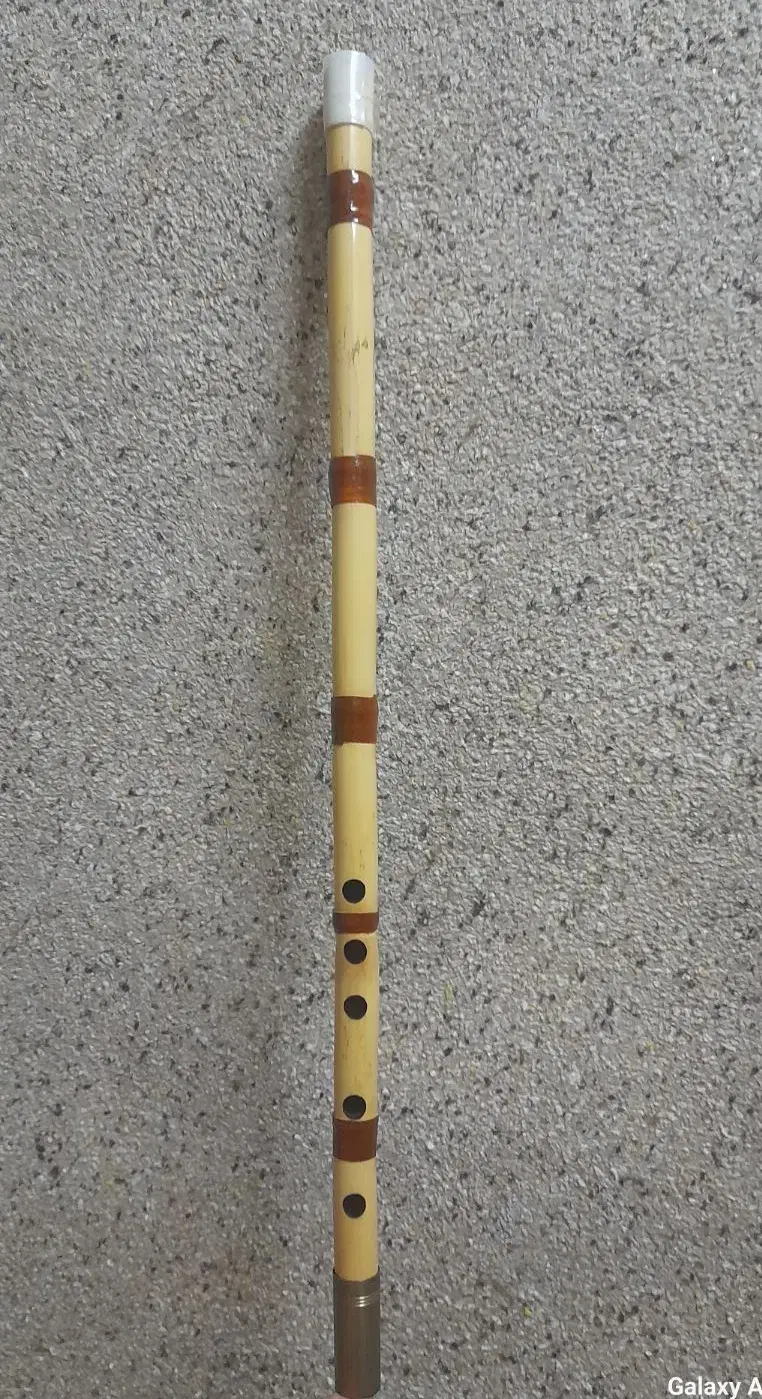 نی هفت بند دومهر زارعی|سازهای سنتی|قم, آذر (نکویی)|دیوار