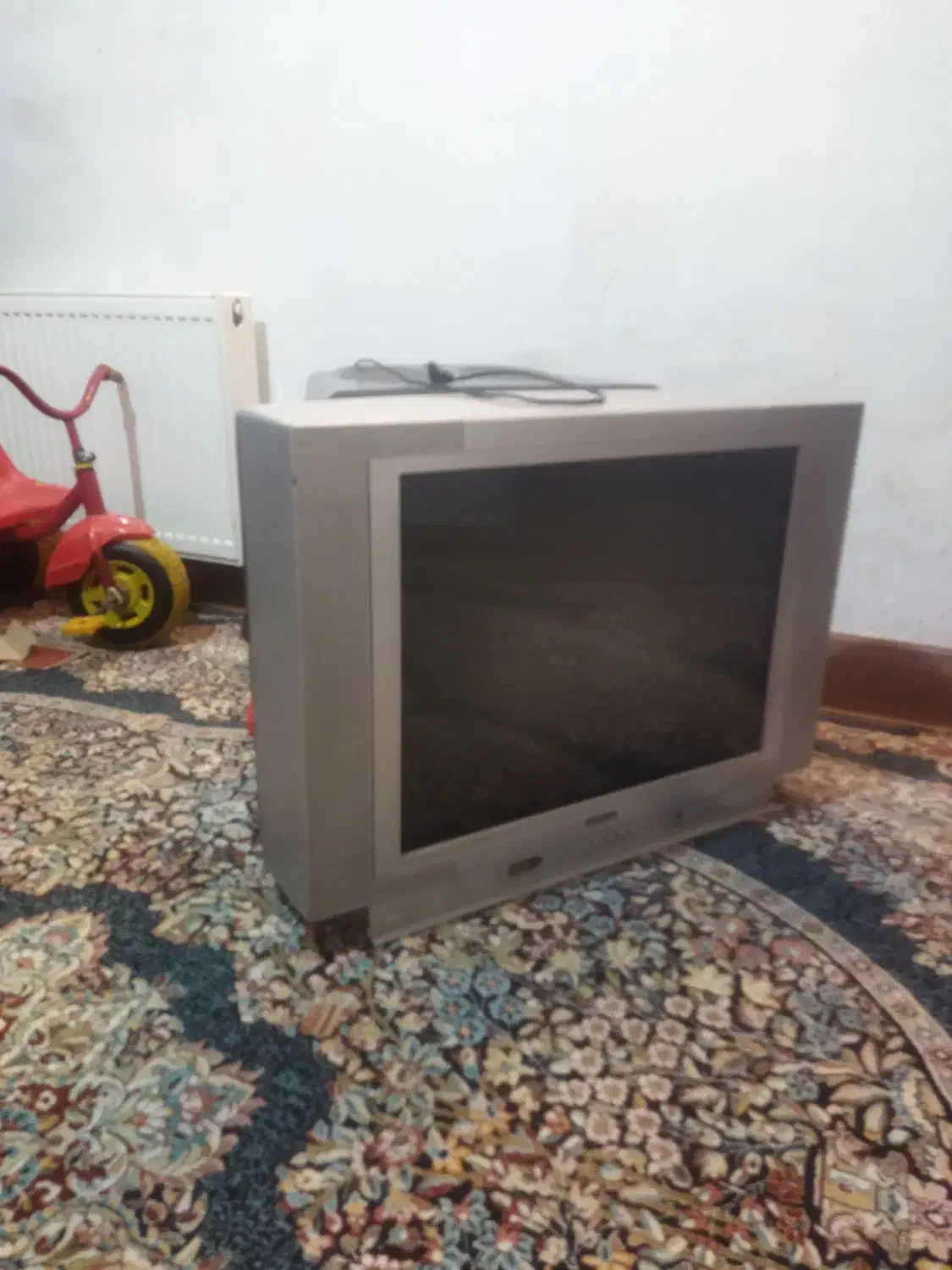 تلویزیون 29اسنواصفحه تخت|تلویزیون و پروژکتور|برخوار, |دیوار