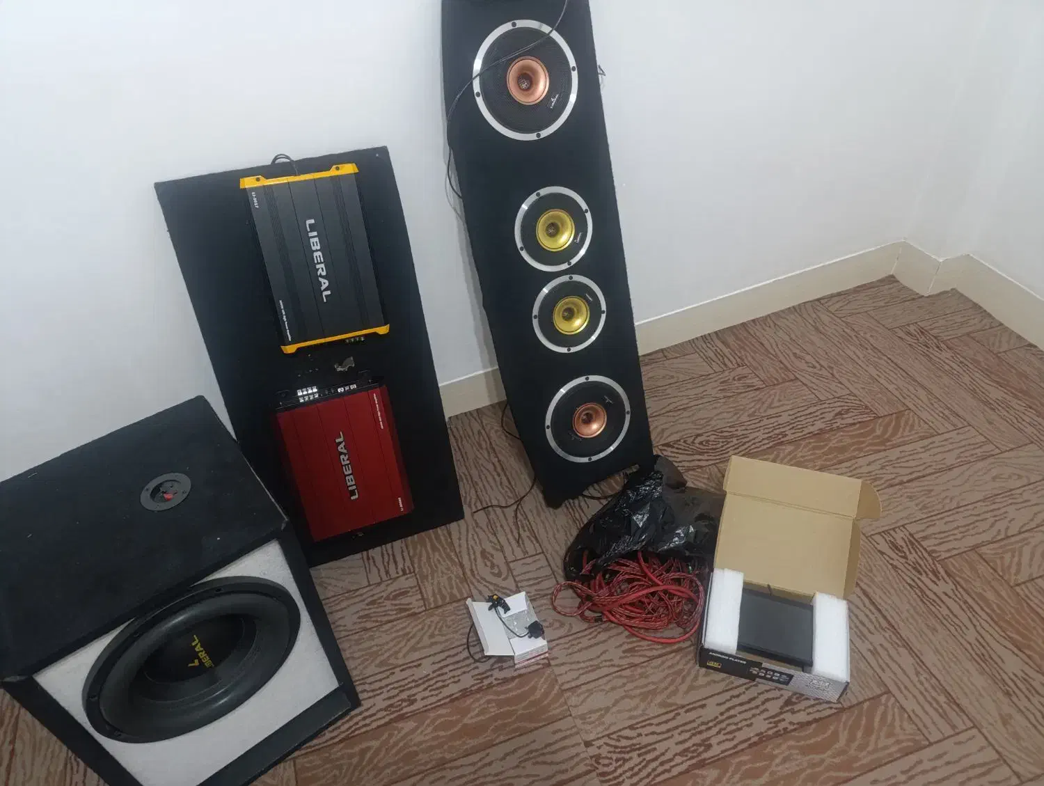 سیستم ماشین در حد نو|قطعات یدکی و لوازم جانبی|لنجان, |دیوار