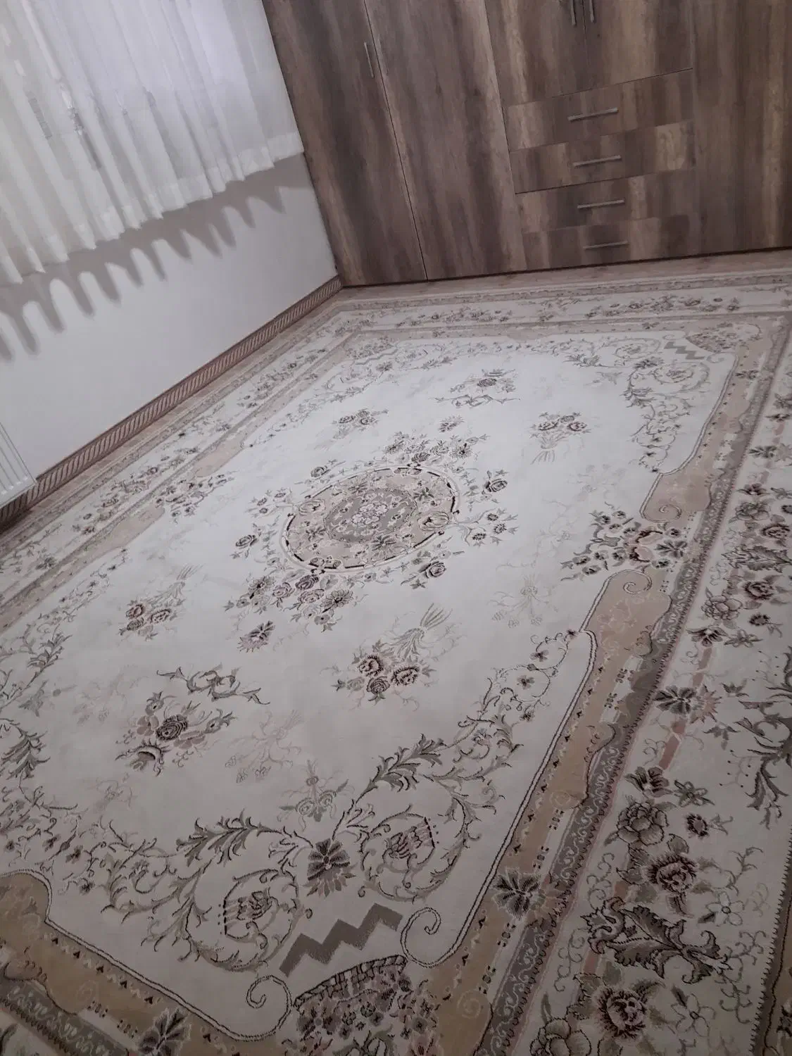 فرش۱۲متری کرم رنگ|فرش|اسدآباد, |دیوار