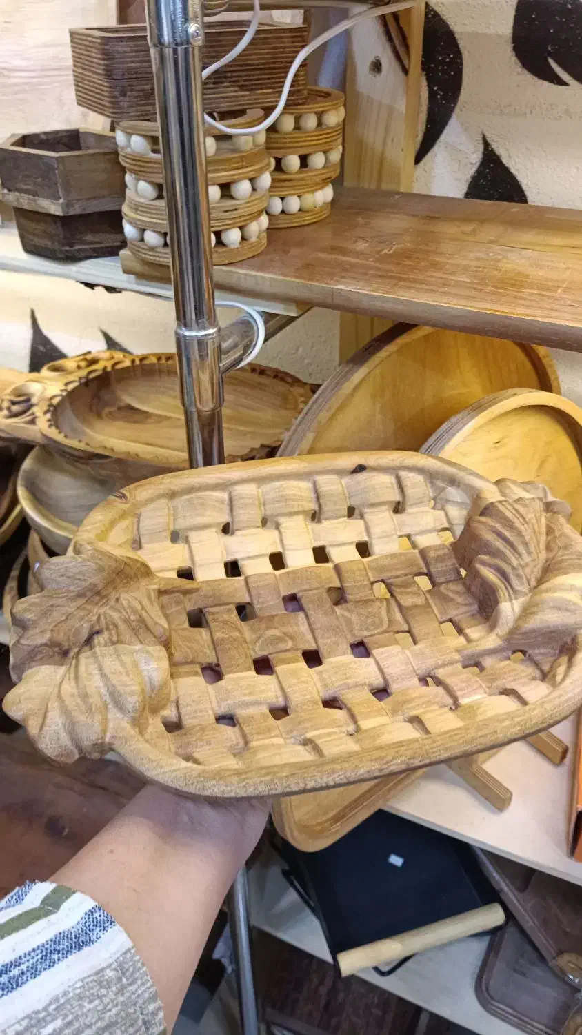 ظرف حصیری چوب گردو|ظروف سرو و پذیرایی|جهرم, |دیوار