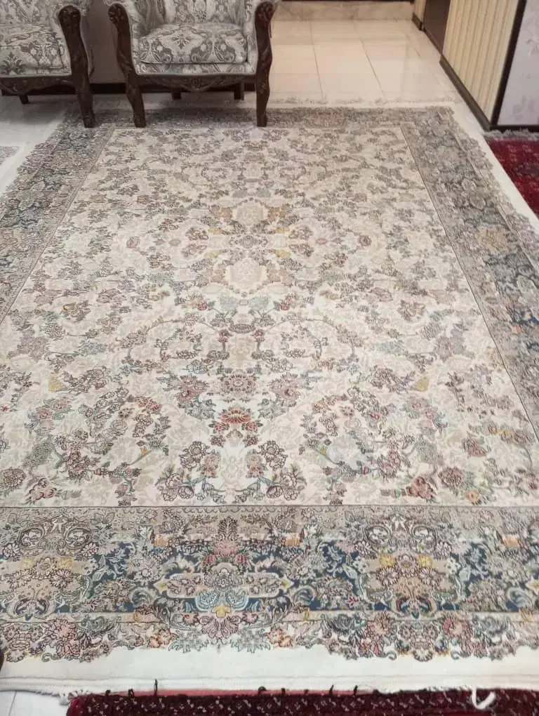 فرش ماشینی ۷۰۰ شانه در حد نو|فرش|تهران, سجاد|دیوار