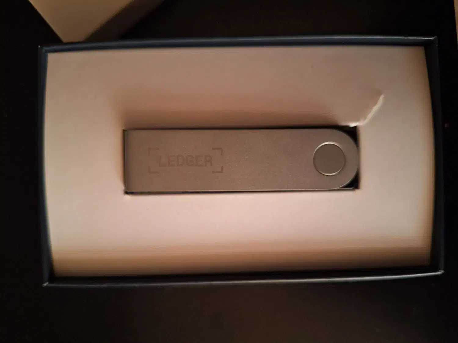 کیف پول سخت افزاری لجر نانو ایکس آکبند|قطعات و لوازم جانبی رایانه|تهران, نازی‌آباد|دیوار