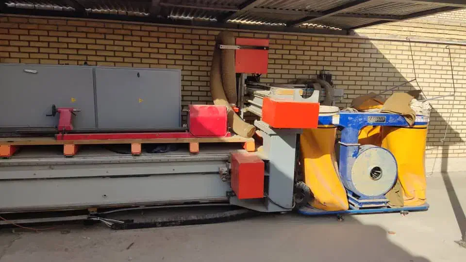 دستگاه سی ان سی وارداتی سایز کوچک  و مکنده|ماشینآلات صنعتی|بومهن, |دیوار