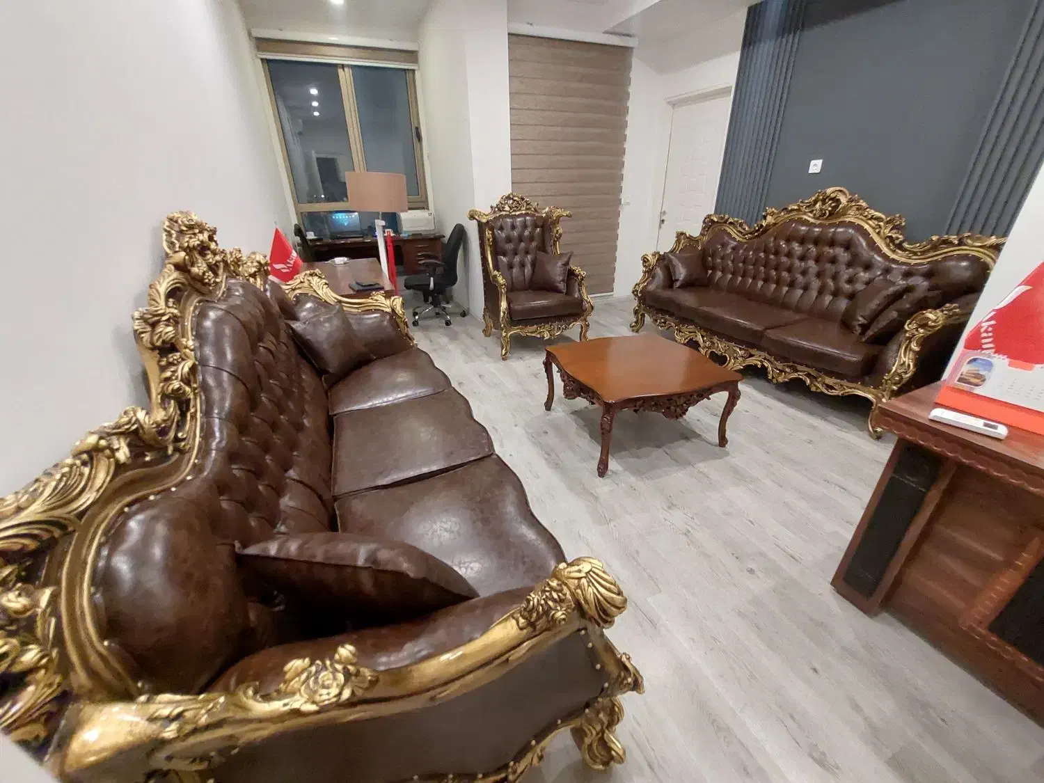 مبلمان کلاسیک ۸ نفره|مبلمان خانگی و میز عسلی|تهران, آبشار تهران (دریاچه)|دیوار