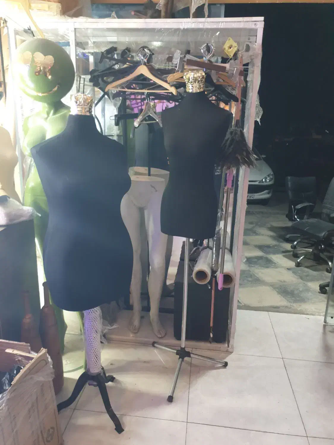 ای بی اس دار مانکن اتوخور و سوزن خور رگال دار قفسه|فروشگاه و مغازه|تهران, نعمتآباد|دیوار