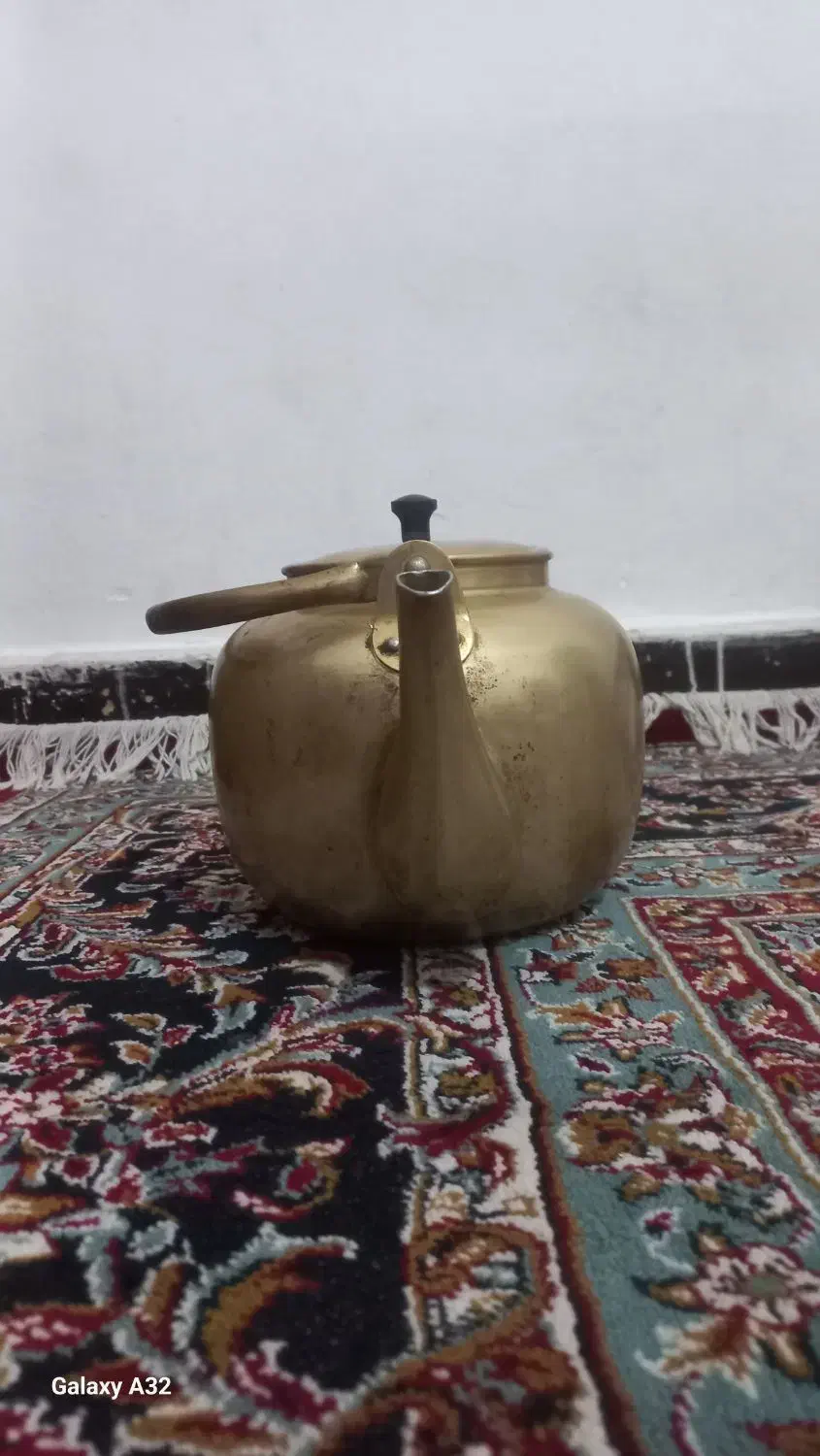 کتری ساخت کره|کلکسیون اشیاء عتیقه|اهواز, زیتون کارمندی|دیوار