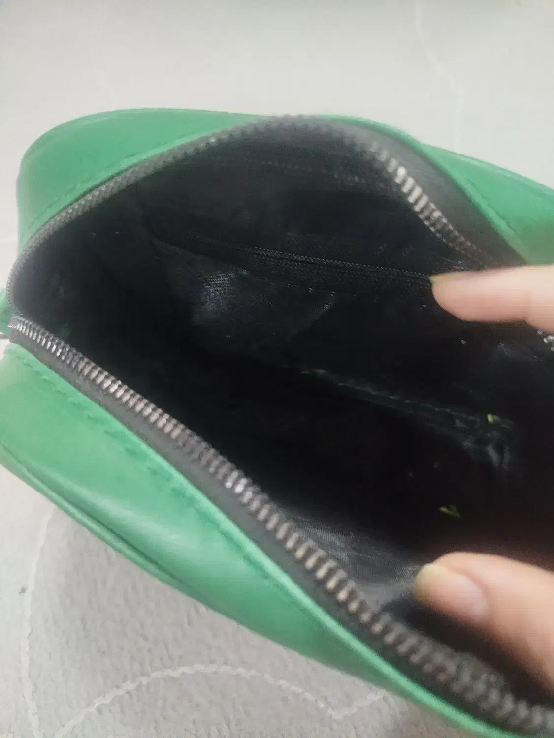 کیف دسته چوبی|کیف، کفش، کمربند|قم, باغ کرباسی|دیوار