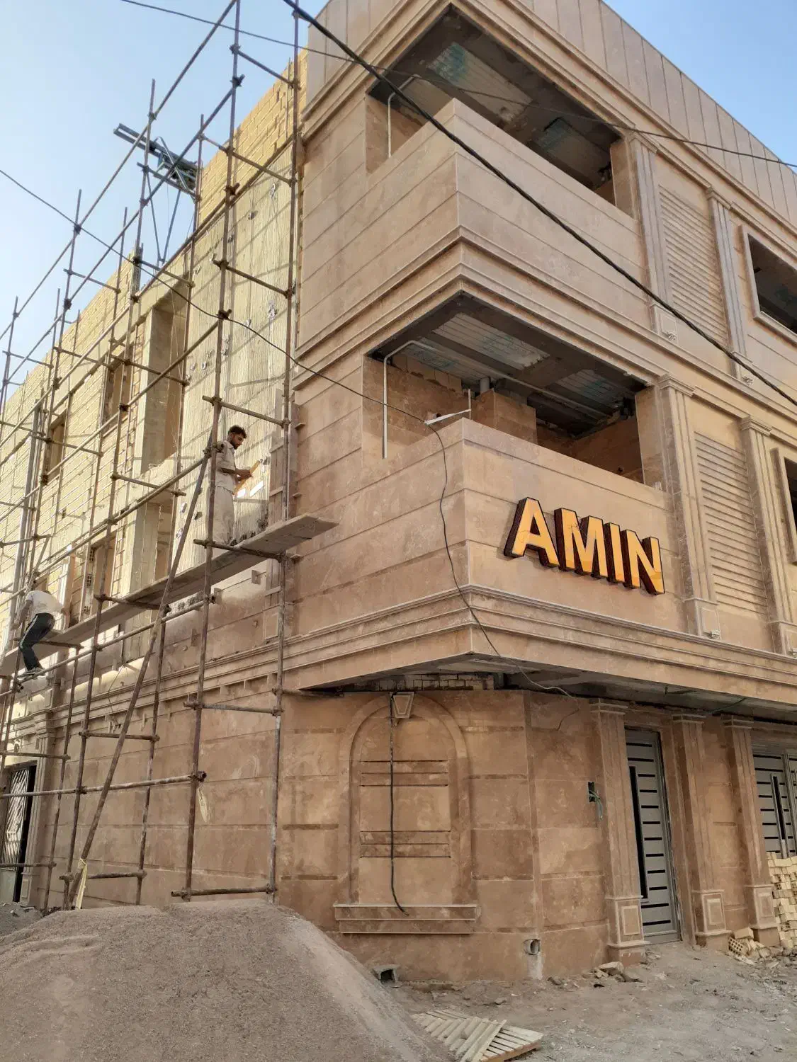 اجرای نمای رومی. ترکیبی کلاسیک مدرن|خدمات پیشه و مهارت|شهرکرد, |دیوار