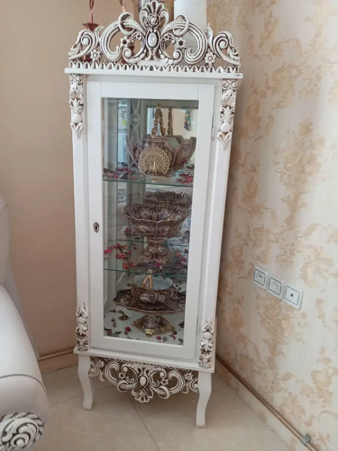 اینه شمعدون. بوفه. میز تی وی 3 تومن همگی|بوفه، ویترین، کنسول|نظرآباد, شهرک آزادگان|دیوار