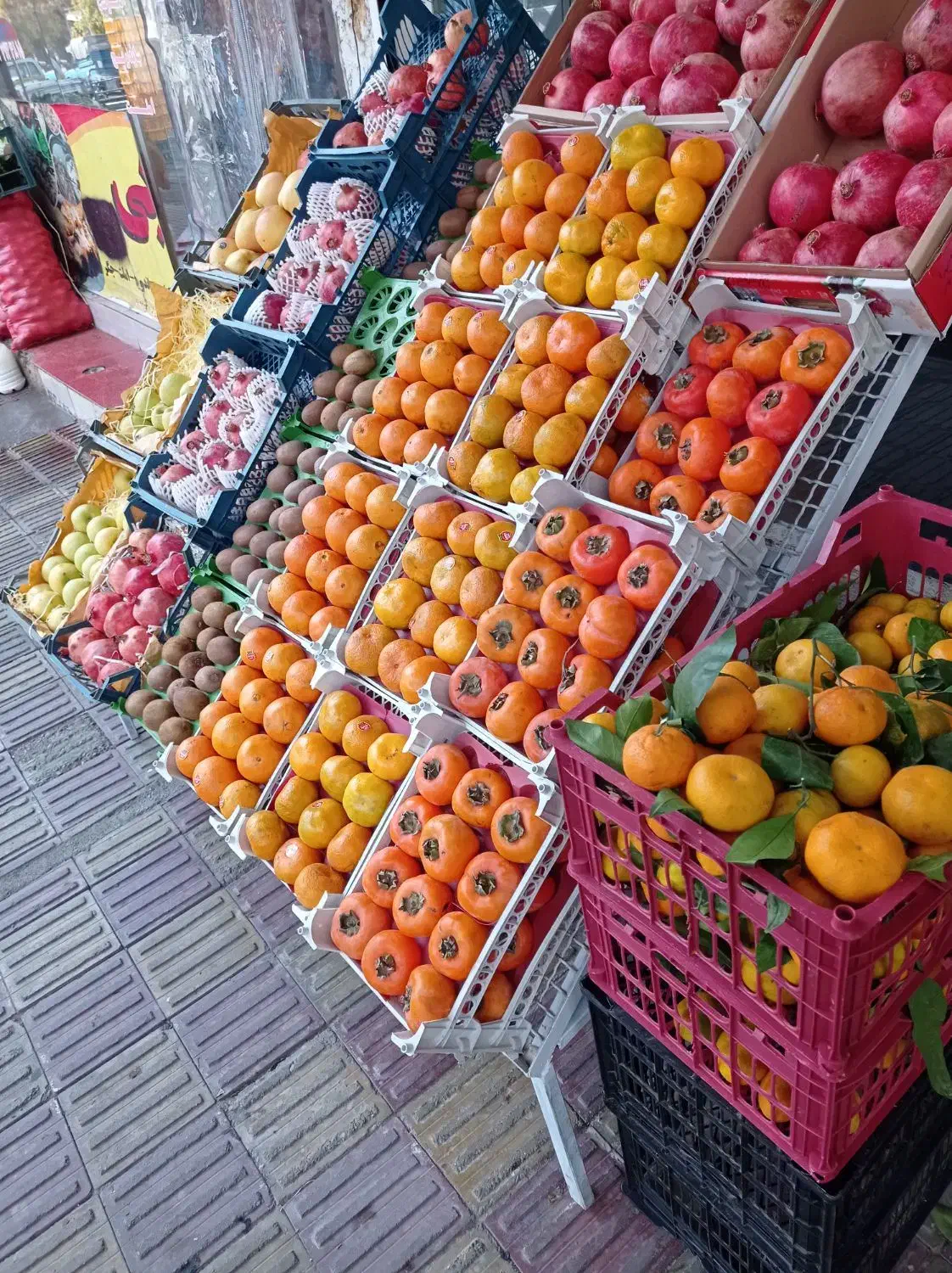 پخش عمده انواع میوه در سطح شهرستان شاهین دژ و حومه|عمده‌فروشی|شاهین دژ, |دیوار