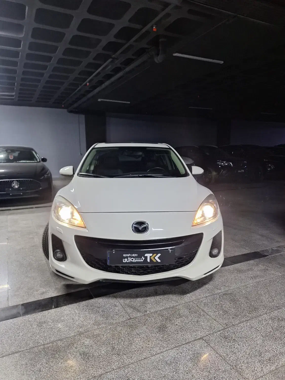 مزدا ۳ مدل ۹۵|خودرو سواری و وانت|تهران, سعادتآباد|دیوار