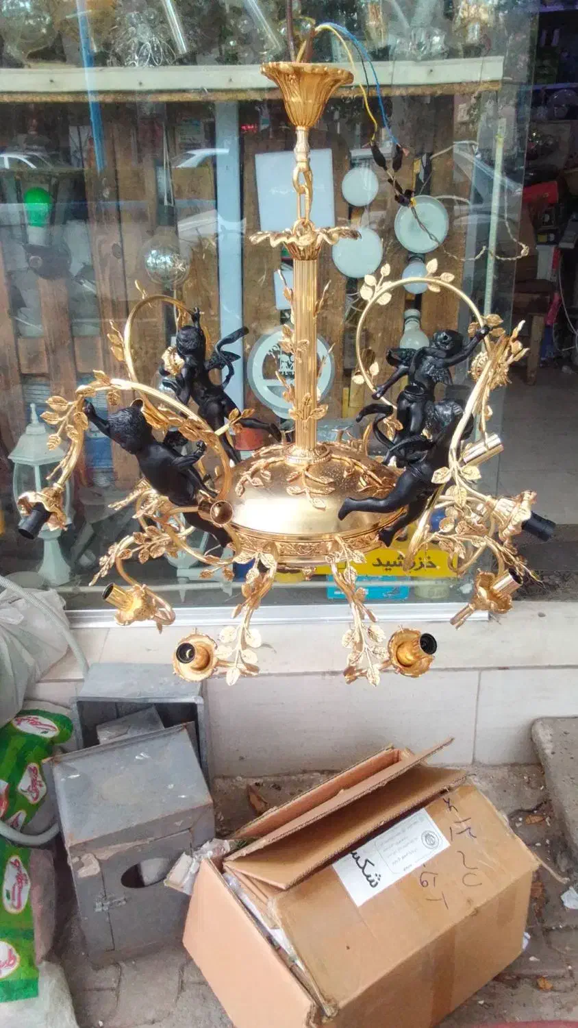 پرداخت وسفیدگری وجوش کاری تمام لوستر|خدمات پیشه و مهارت|خوی, |دیوار