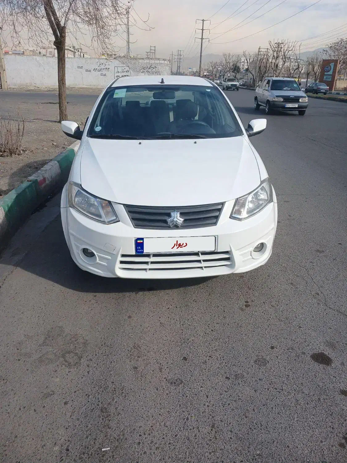 ساینا ۹۸|خودرو سواری و وانت|ملارد, |دیوار