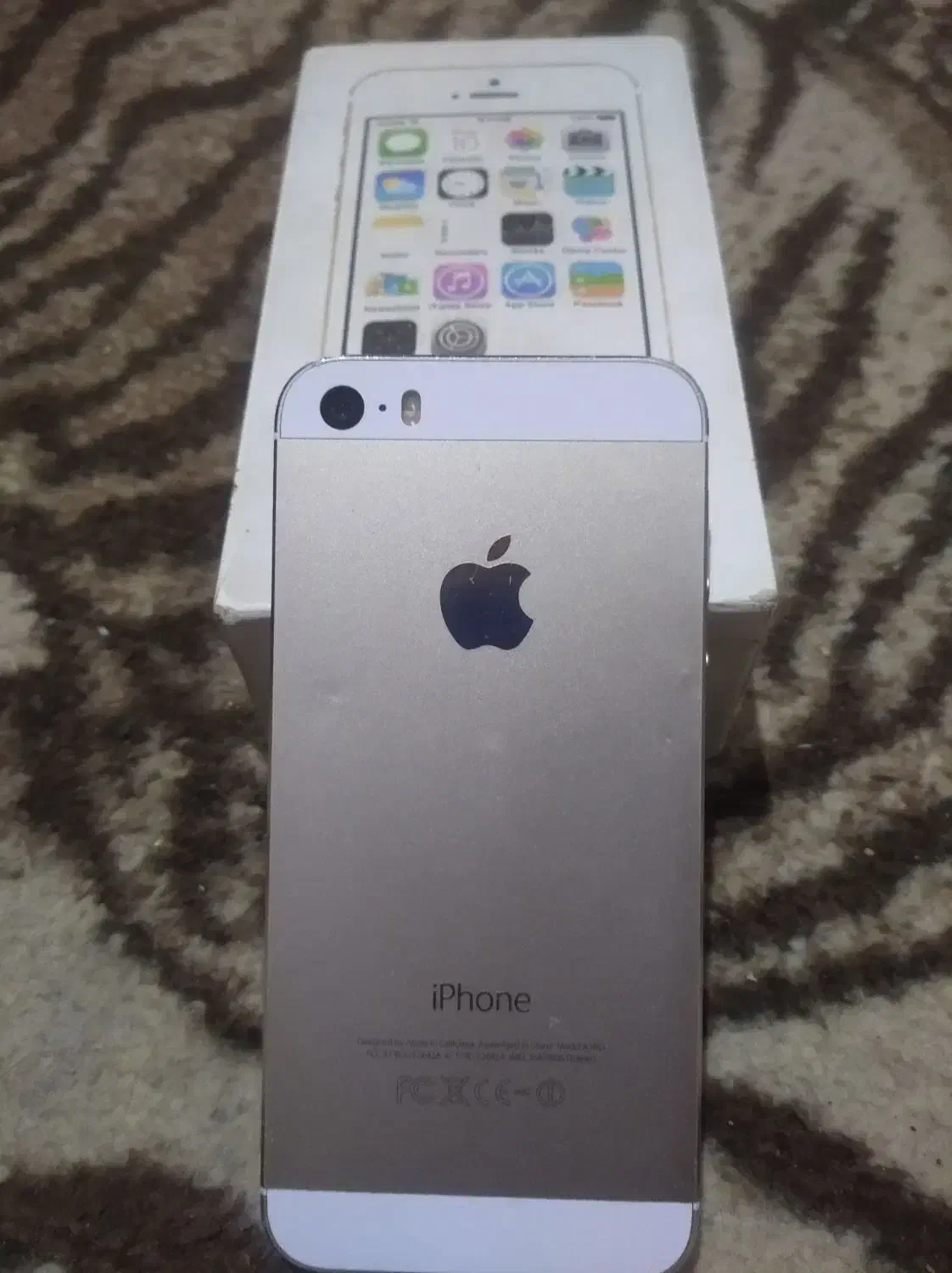 ایفون 5s|موبایل|مشهد, شهرک امام هادی (شهرک غرب)|دیوار