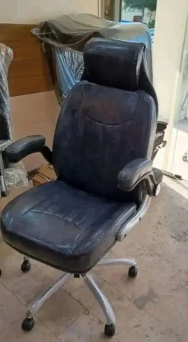 صندلی مدیریتی/صندلی کارمندی|صندلی و نیمکت|ساوه, |دیوار