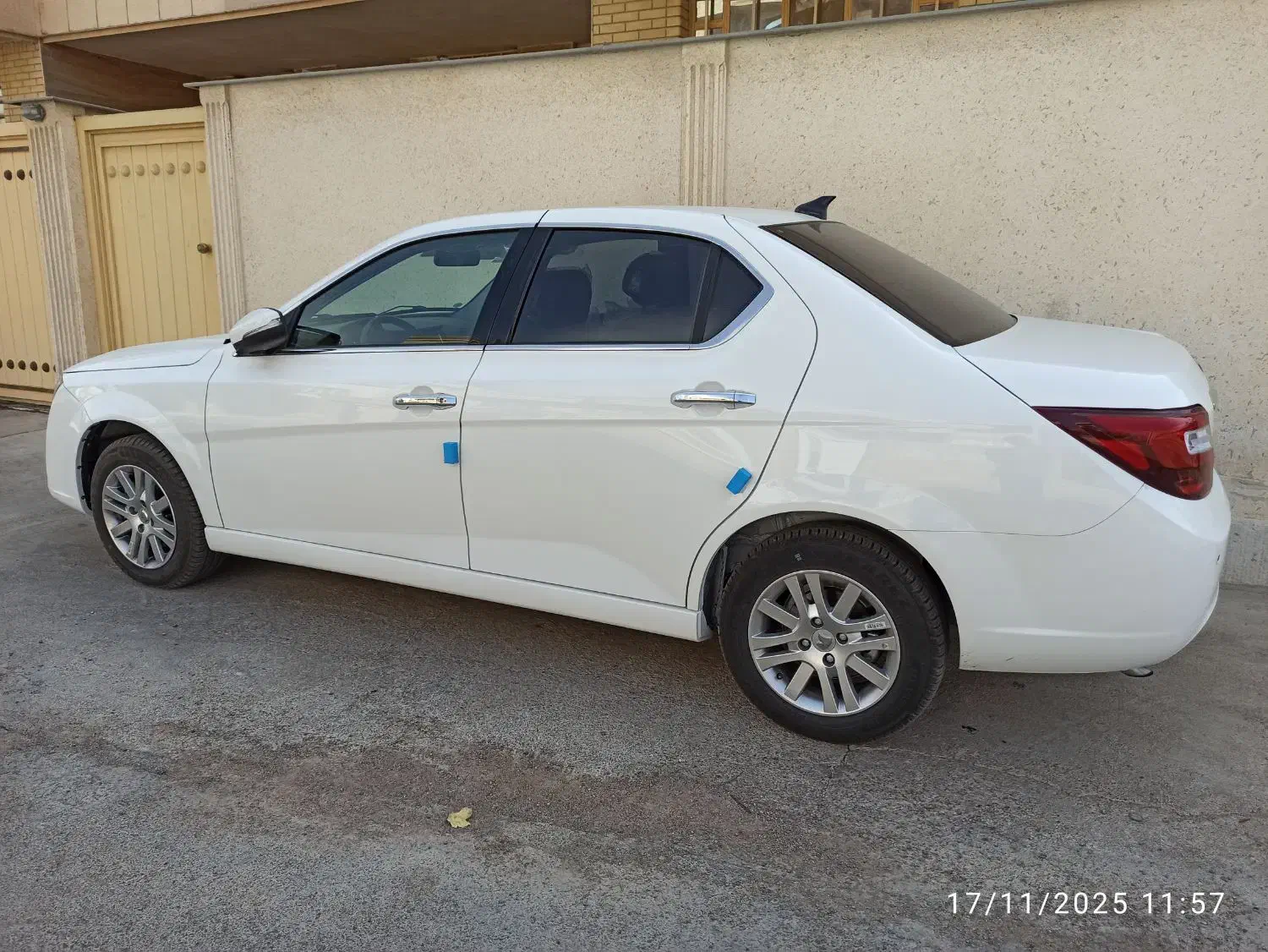 دنا پلاس ef7p|خودرو سواری و وانت|صدرا-فارس, فاز ۱|دیوار