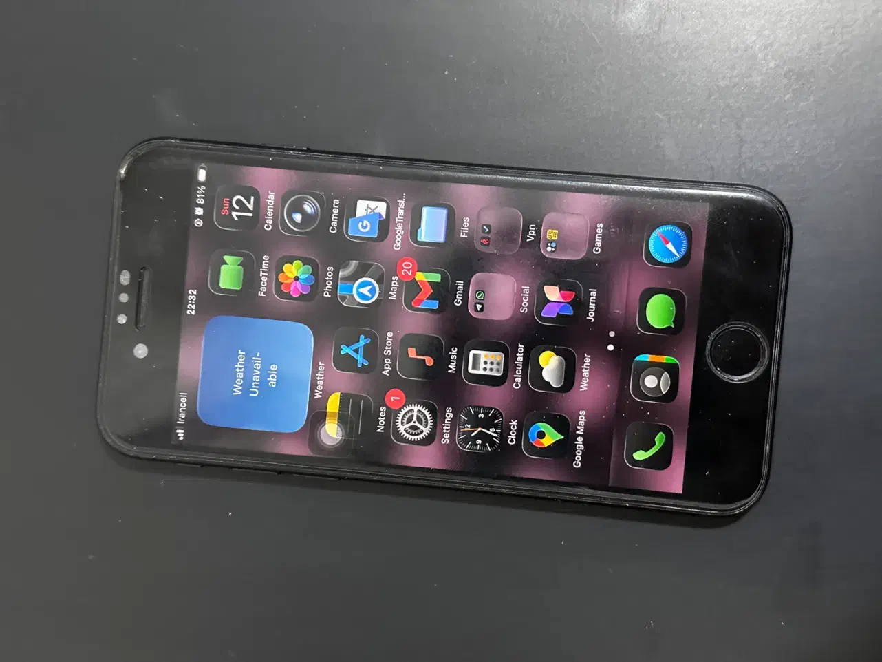 iphone se 2020|موبایل|هشتگرد, هشتگرد قدیم|دیوار