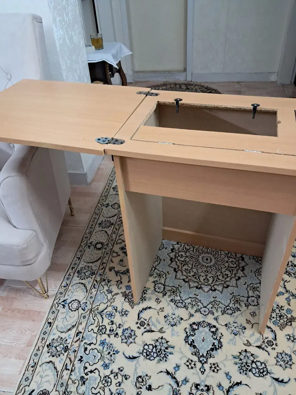 میز چرخ|لوازم خیاطی و بافتنی|اصفهان, بهارستان|دیوار