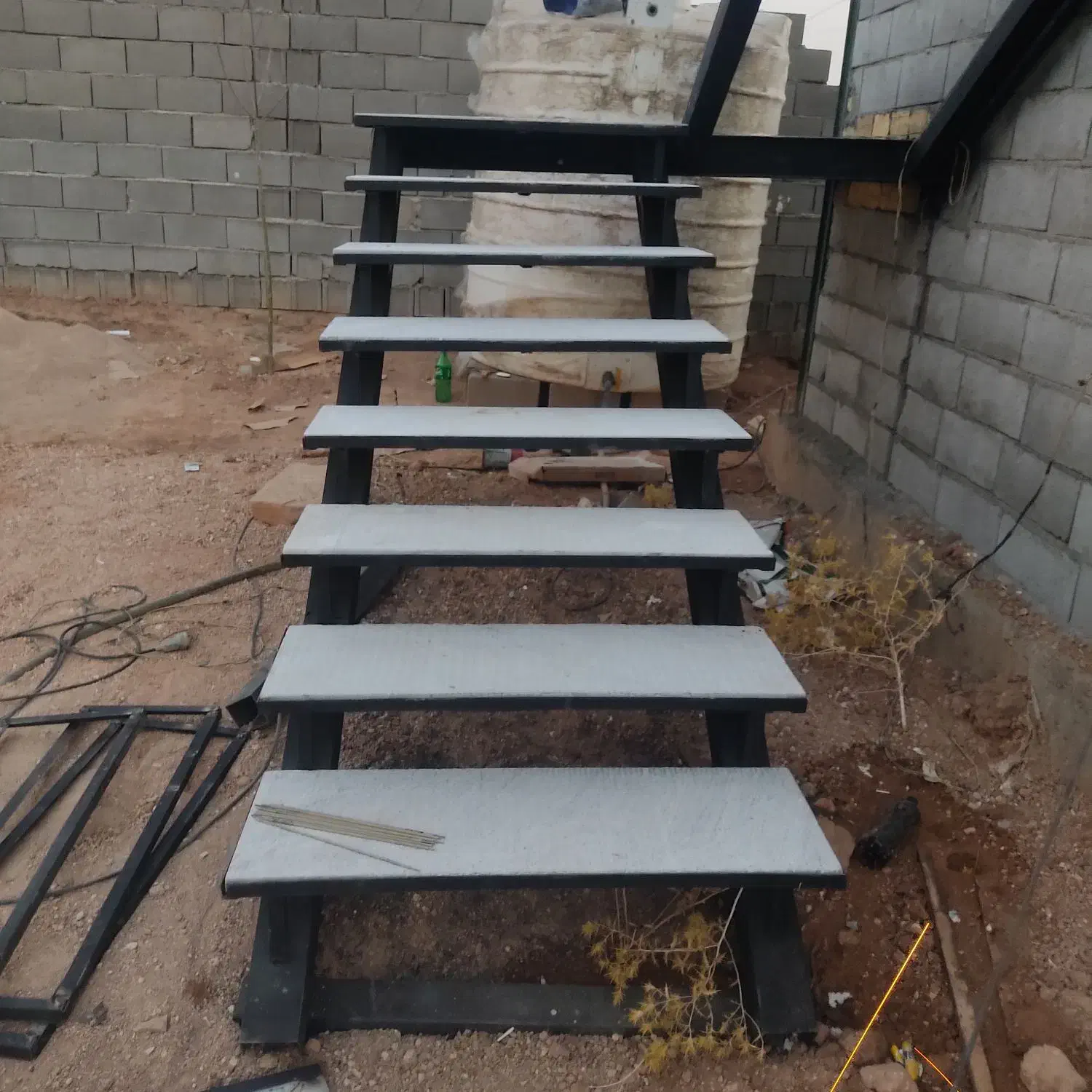 نصب و اجرای شیروانی|خدمات پیشه و مهارت|کرج, فاز ۴ مهرشهر|دیوار