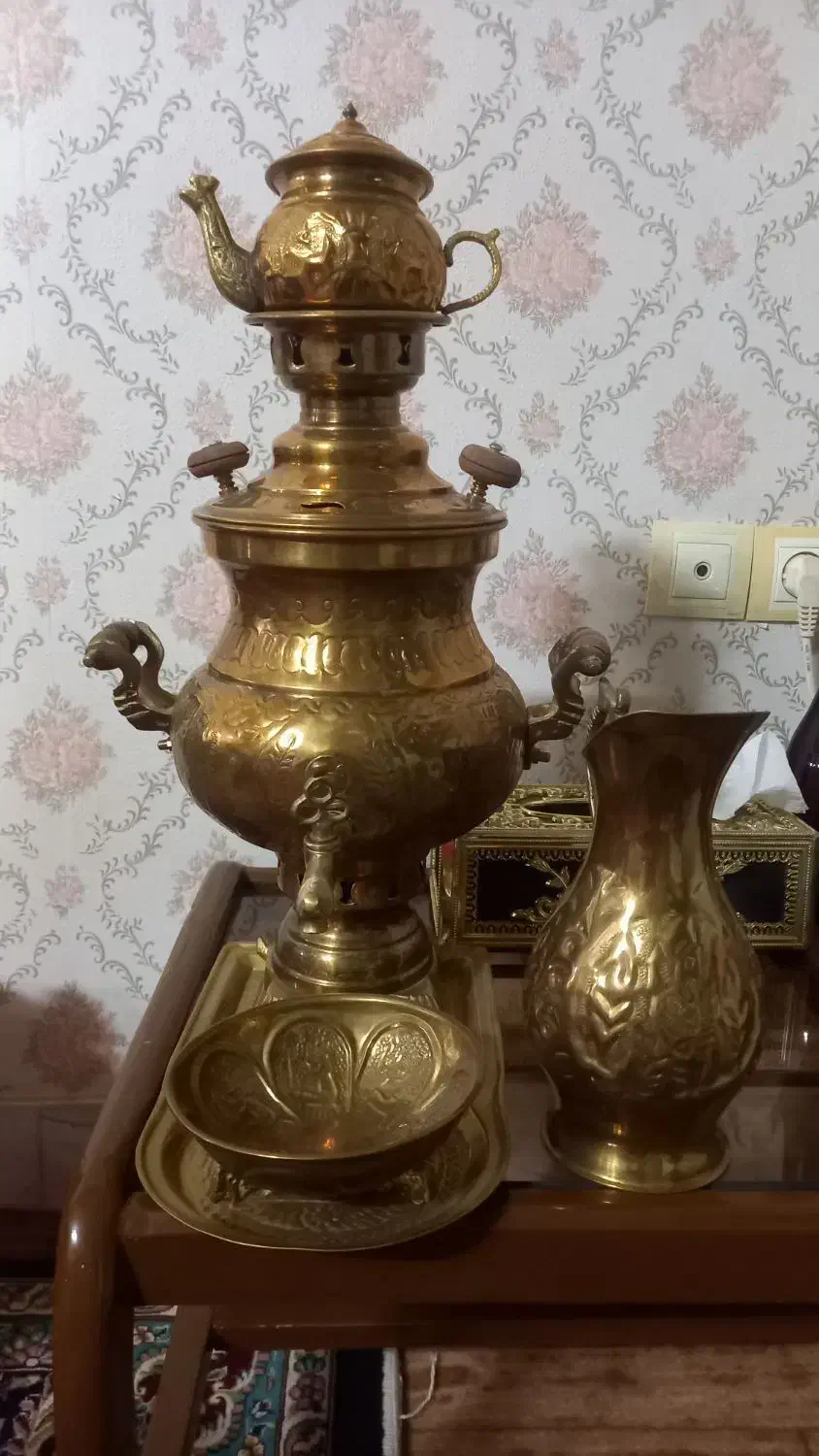 ۱ دست سماور برنج قدیمی کامل با همچیز|کلکسیون اشیاء عتیقه|پیشوا, |دیوار