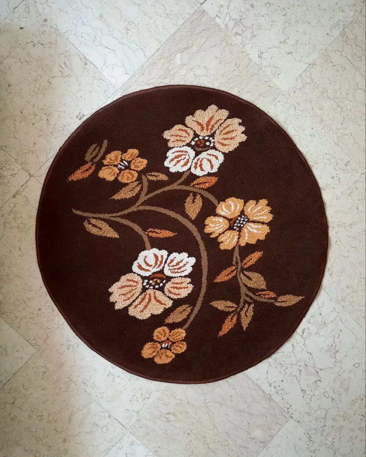 فرش گرد|فرش|کرج, مهرویلا شمالی|دیوار