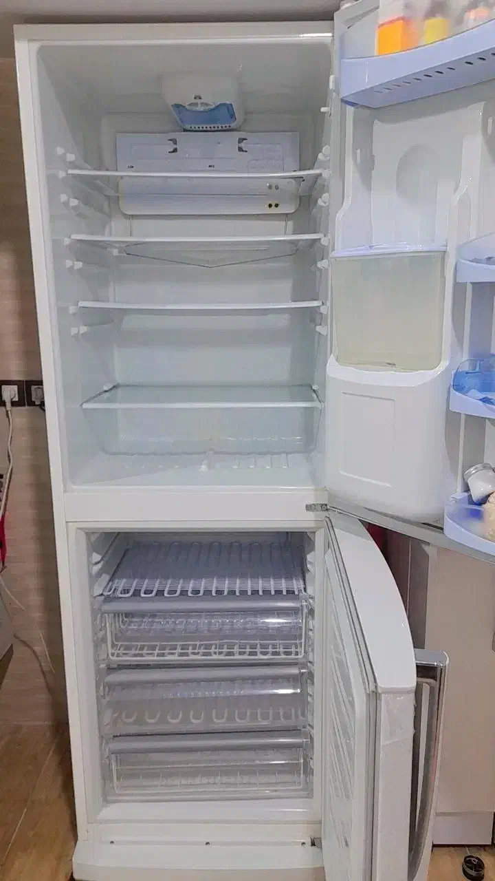 در حد نو|یخچال و فریزر|بم, |دیوار