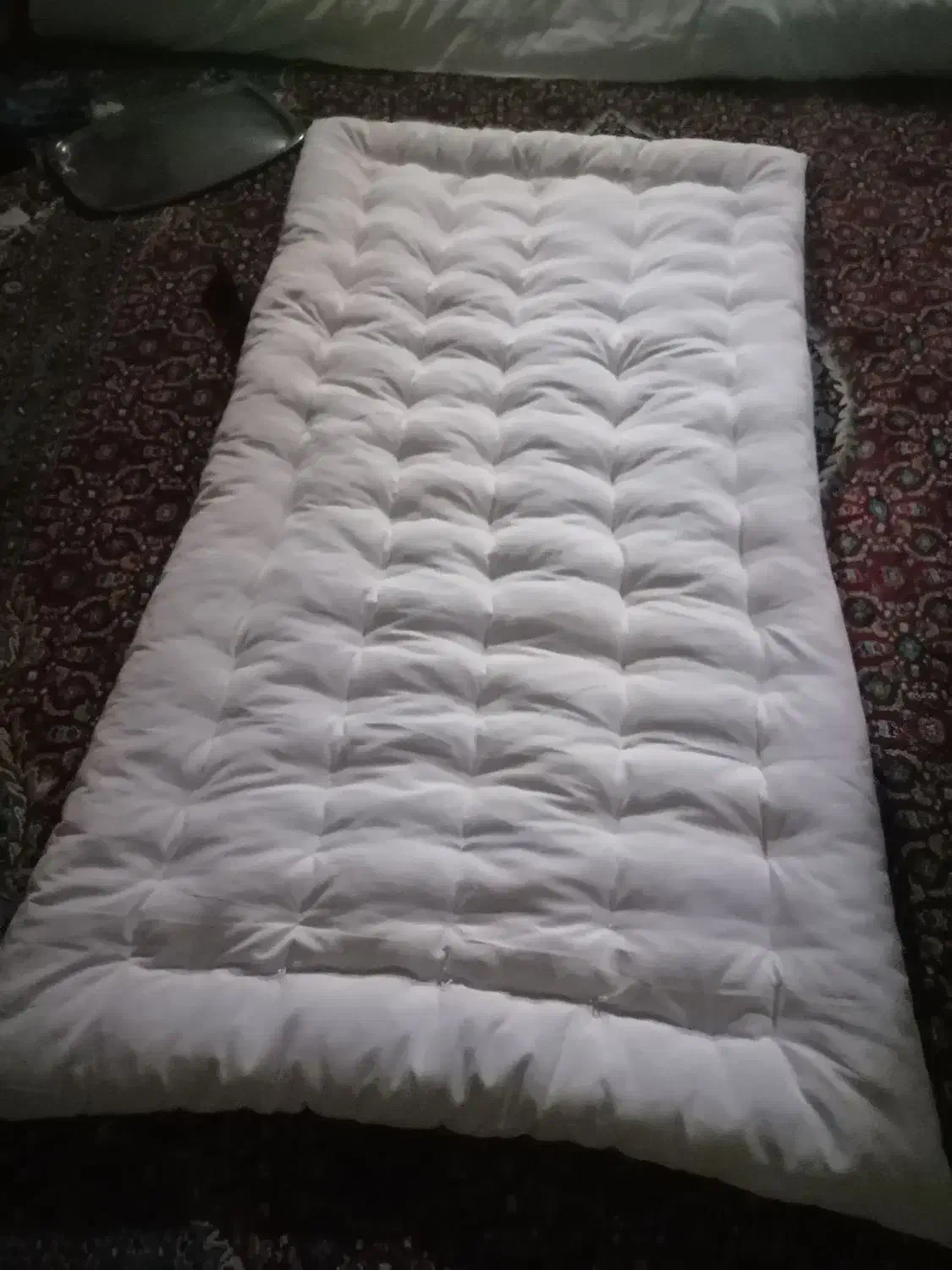 دوخت دوز|رختخواب، بالش، پتو|خوی, |دیوار