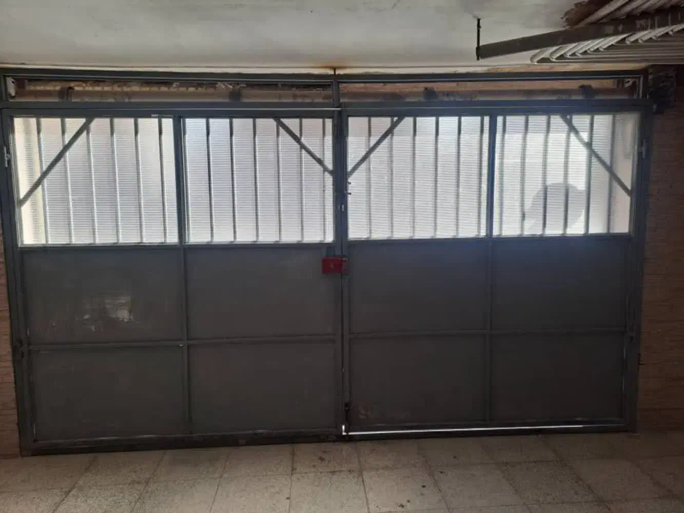 درب پارکینگ|مصالح و تجهیزات ساختمان|فولادشهر, مسکن مهر فولادشهر|دیوار