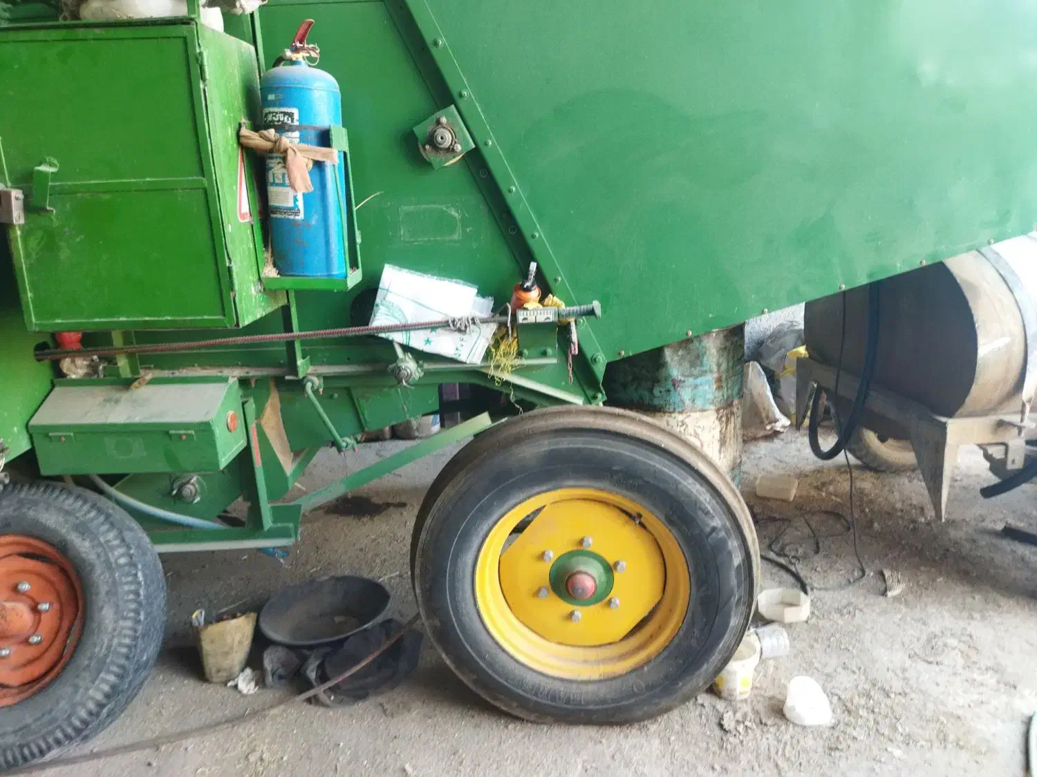 کمباین ۱۰۵۵ مدل ۹۸|خودرو سنگین|ایذه, |دیوار