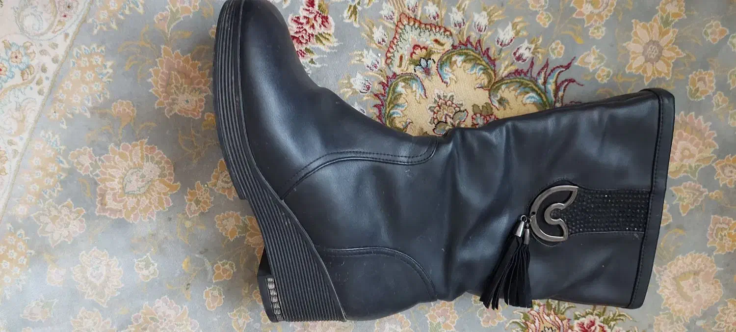 چکمه جنس عالی خارجی|کیف، کفش، کمربند|پرند, فاز ۴|دیوار