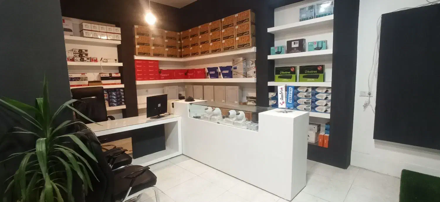 واگذاری یا شراکت در فروشگاه|اجارهٔ مغازه و غرفه|نورآباد, |دیوار