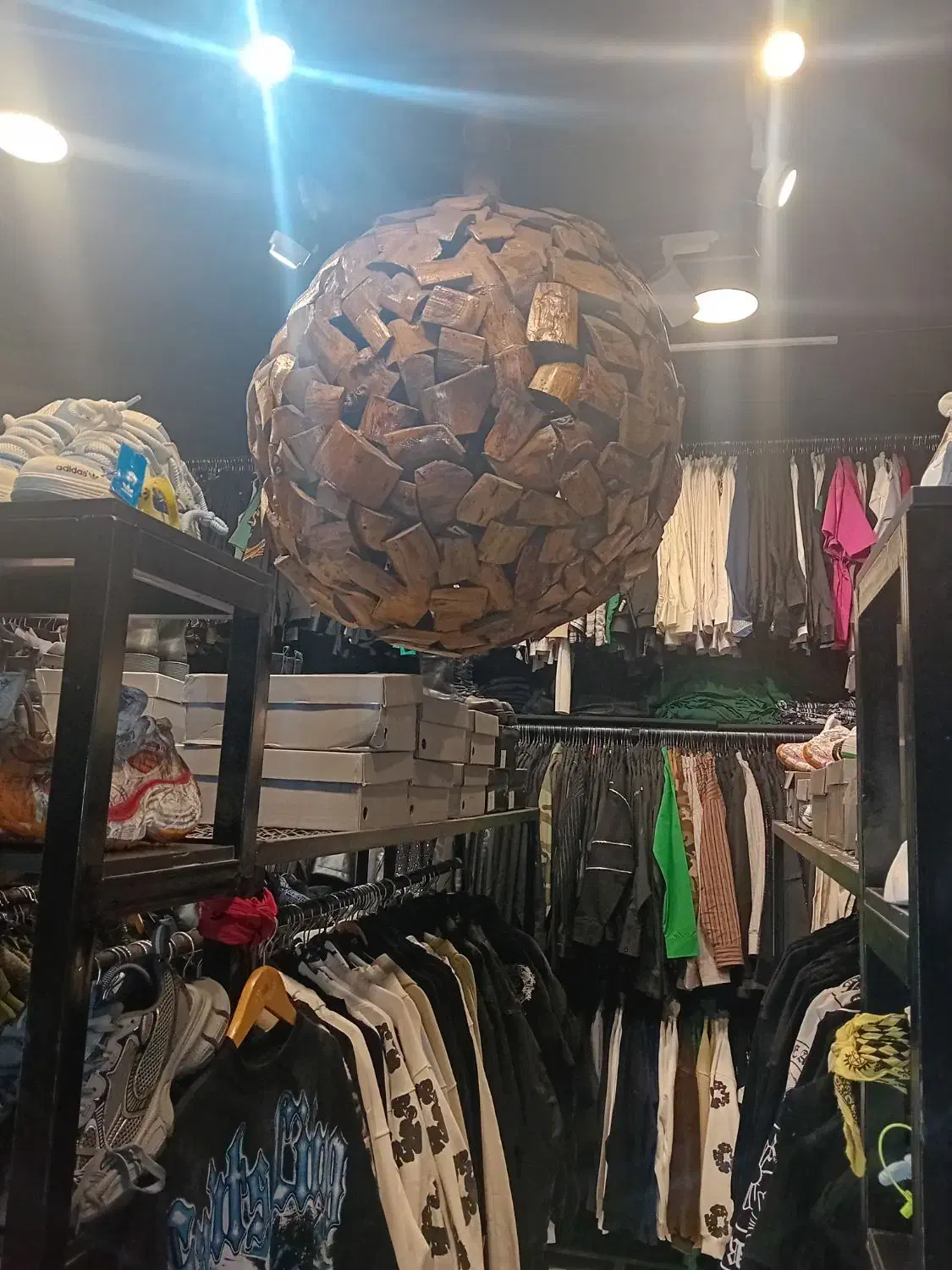 لوستر چوبی|لوستر و چراغ آویز|فردیس, فردیس|دیوار