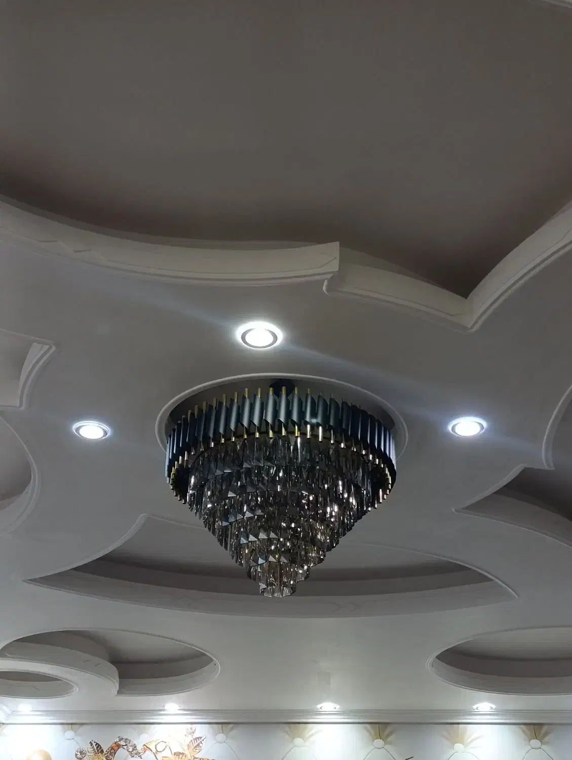 لوستر 2عدد کم کار|لوستر و چراغ آویز|نظرآباد, رسالت|دیوار