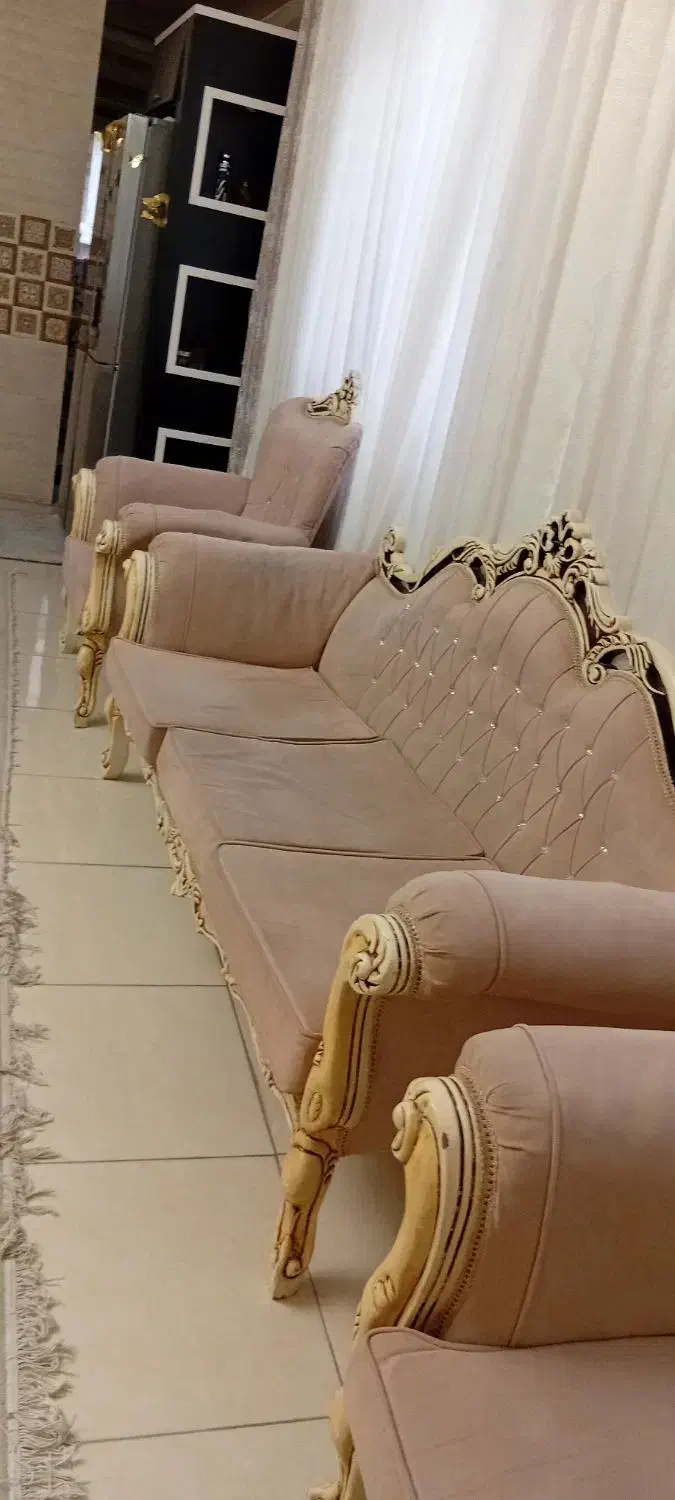 مبل ۷ نفره کرم رنگ|مبلمان خانگی و میز عسلی|بهارستان, |دیوار